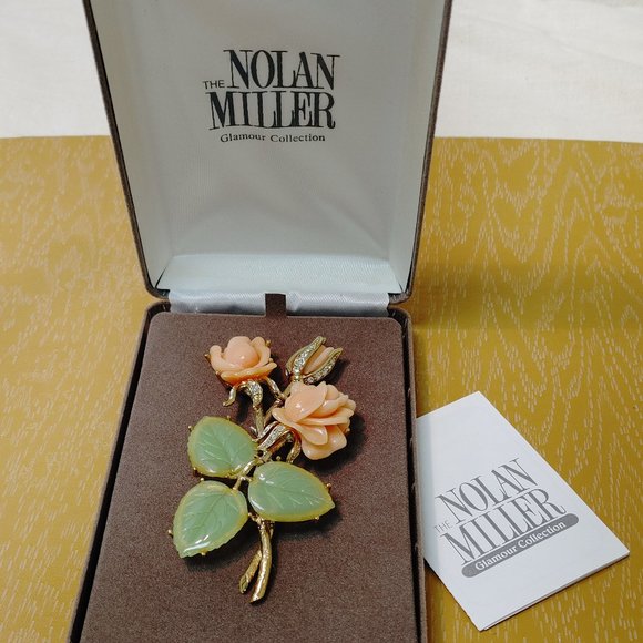 ANN MARGARET ROSE BROOCH BY NOLAN MILLER GLAMOUR COLLECTION - Picture 1 of 8